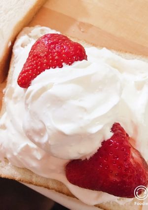 ヨーグルトクリーム サンドイッチにも-レシピのメイン写真