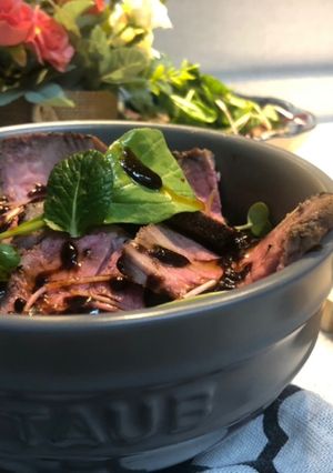 超絶簡単！牛肩ロース塊でローストビーフ丼-レシピのメイン写真