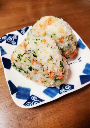鮏と水菜のおにぎり-レシピのメイン写真