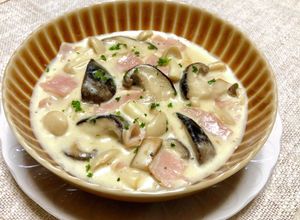椎茸・しめじ・エリンギとハムのクリーム煮-レシピのメイン写真
