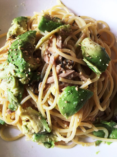 【簡単】塩こんぶ&アボカド和風パスタ-レシピのメイン写真