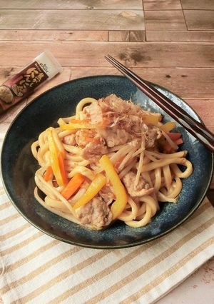焦がしにんにく香る★焼きうどん-レシピのメイン写真