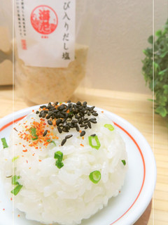 桜えび塩*葱*胡麻*七味のおむすび-レシピのメイン写真
