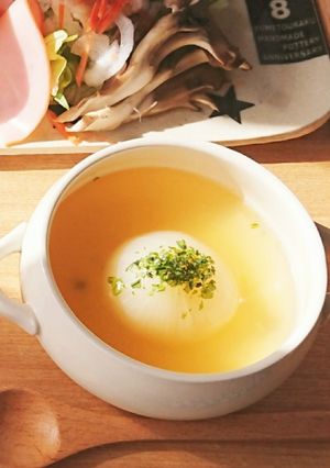 圧力鍋にお任せ♪新玉ねぎのまるごとスープ-レシピのメイン写真
