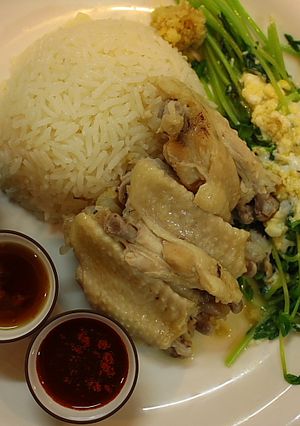 チキンの煮汁で炊くのが正しい海南ライス-レシピのメイン写真