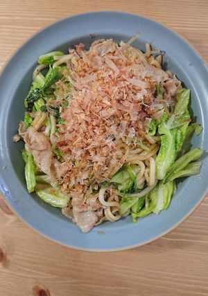 激安うどんで作る☆焼きうどん！-レシピのメイン写真