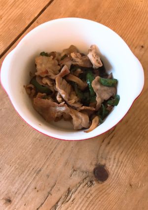 豚肉とピーマンとしめじ炒め-レシピのメイン写真