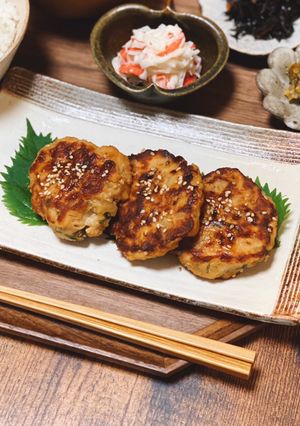 大葉と蓮根がアクセント！鶏つくね-レシピのメイン写真