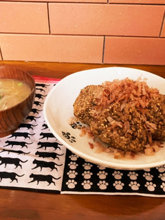 もち麦ご飯の猫マンマ焼きおにぎり-レシピのメイン写真
