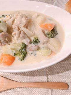 ブロッコリー丸ごとクリームシチュー-レシピのメイン写真