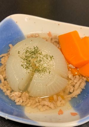 まるごと新玉ねぎのトロトロコンソメ煮！-レシピのメイン写真