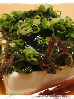 おつまみ☆海藻乗せ冷奴-レシピのメイン写真