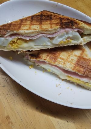 HSMを使ったホットサンドよっ-レシピのメイン写真