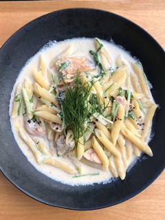 【簡単】鮭と水菜のレモンクリームペンネ-レシピのメイン写真