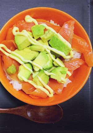 サーモンとアボカドのマヨ丼-レシピのメイン写真