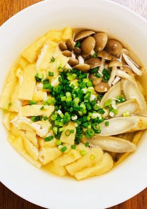 レンチン簡単！油揚げ×きのこピリ辛スープ-レシピのメイン写真