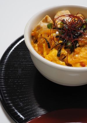 ＊胸肉のピリ辛親子丼＊-レシピのメイン写真