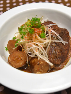 牛すね肉とごぼうの煮込み-レシピのメイン写真