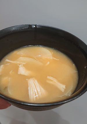 大根と鶏肉水煮缶の味噌汁-レシピのメイン写真