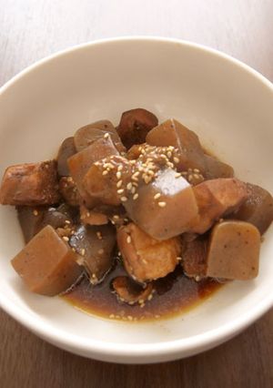 鶏むね肉とこんにゃくのバナナ酢煮-レシピのメイン写真