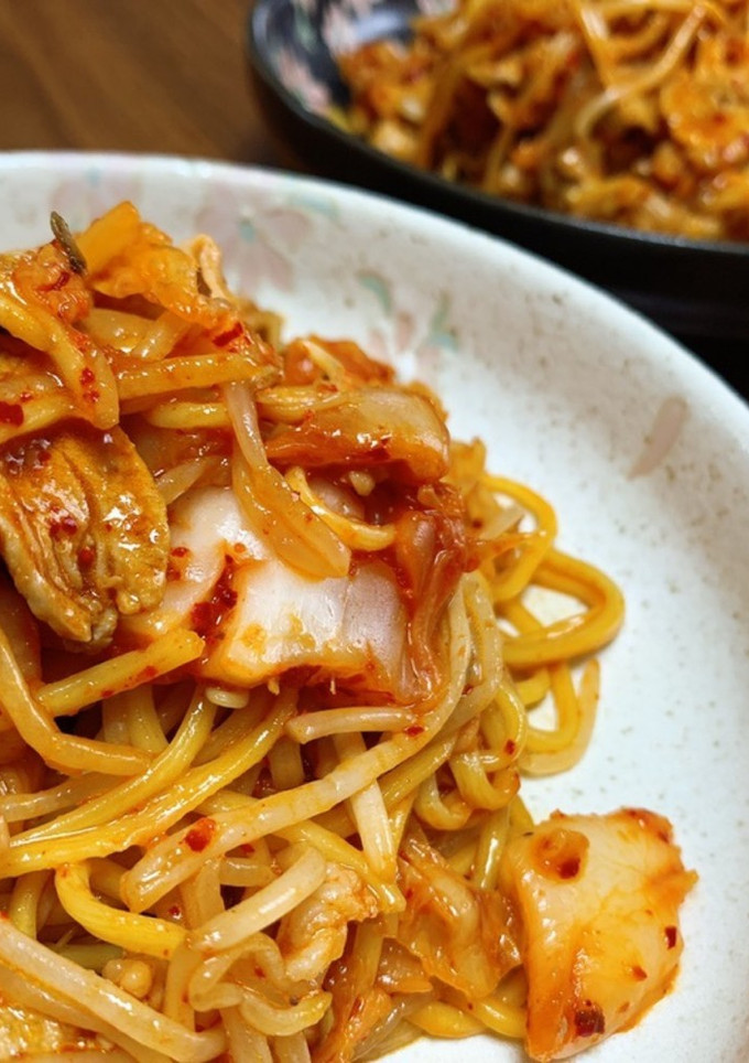 豚キムチ焼きそば(無水鍋QC使用)-レシピのメイン写真