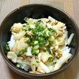 ホッケと新玉ねぎの梅肉丼