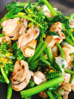 アスパラ菜と鶏モモのごちそう炒め-レシピのメイン写真