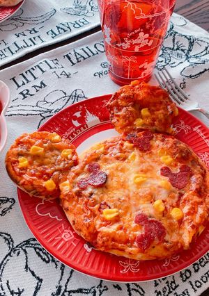 簡単♪すぐにできるミッキーサラミピザ♪-レシピのメイン写真