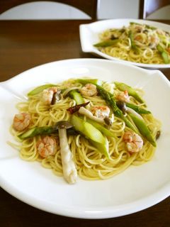 海老のアスパラとしめじのペペロンチーノ♪-レシピのメイン写真