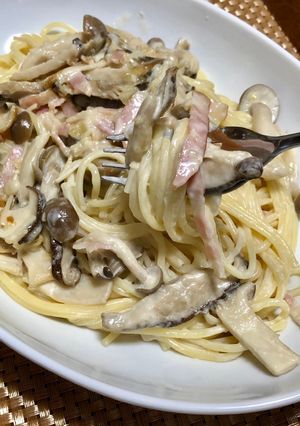 きのこたっぷりクリームスパゲティ-レシピのメイン写真