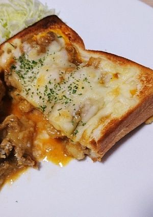 残りカレー1皿分!簡単カレーチーズパン!-レシピのメイン写真