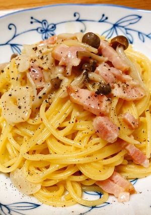 シメジとベーコンとゴルゴンゾーラのパスタ-レシピのメイン写真