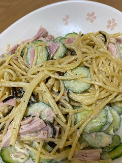 やみつき♩ハムと胡瓜と塩昆布のスパサラ-レシピのメイン写真