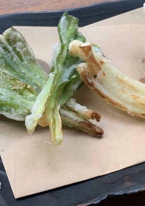 米粉でサツクリ!行者にんにくの天ぷら-レシピのメイン写真