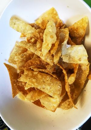 餃子の皮でパリパリおつまみ-レシピのメイン写真