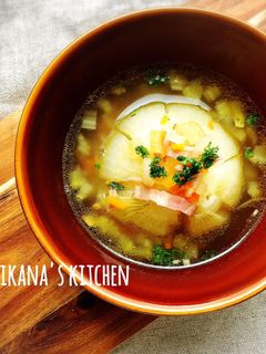 新玉ねぎとみじん切り野菜のコンソメスープ-レシピのメイン写真