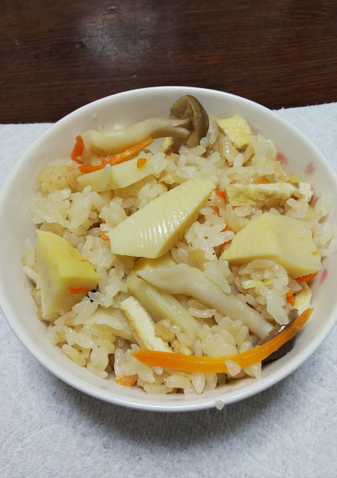 タケノコご飯(旬のたけのこを使って)-レシピのメイン写真