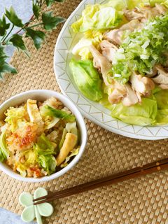 蒸し鶏のネギ塩ダレとキャベツ炊き込みご飯-レシピのメイン写真