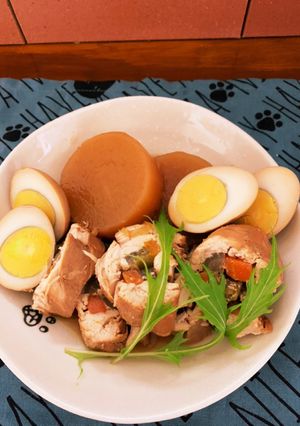 圧力鍋で味染み染み鶏胸肉三色巻と大根と卵-レシピのメイン写真