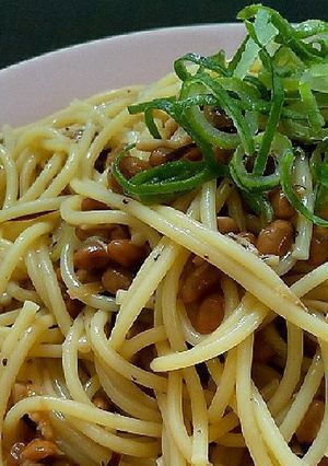 納豆となめ茸の塩昆布ゆかりパスタ-レシピのメイン写真