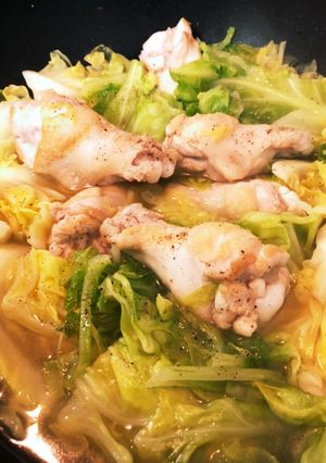 簡単！鳥手羽とキャベツのスープ煮-レシピのメイン写真