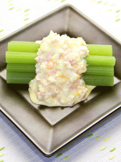 【野菜ソムリエ】フキのサラダ-レシピのメイン写真