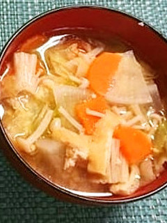 季節野菜が入ったとん汁-レシピのメイン写真