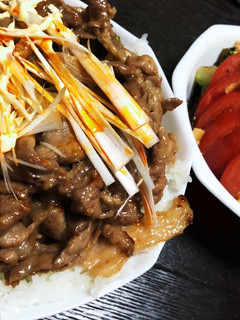 豚こま肉の生姜焼き丼-レシピのメイン写真