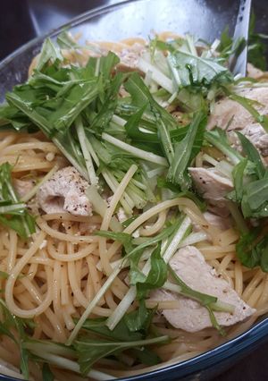 茹で鶏肉と水菜の塩レモンパスタ-レシピのメイン写真