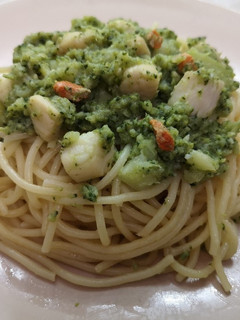 帆立とブロッコリーペーストのスパゲティ-レシピのメイン写真