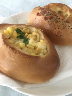 定番!マヨコーンパン、ベーコンチーズパン-レシピのメイン写真