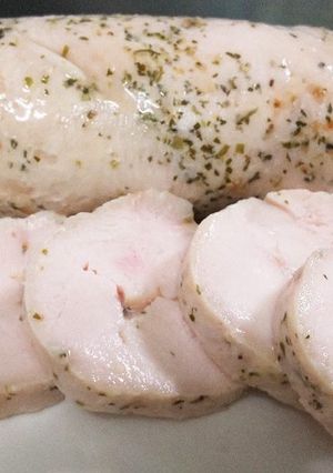 お湯に浸けるだけ‼️むね肉が鶏ハムに♪-レシピのメイン写真