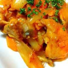 รูปของ 鶏肉と玉ねぎのケチャップ炒め