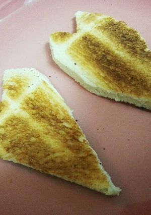 ハートの形の食パン❤メルバトースト♪-レシピのメイン写真